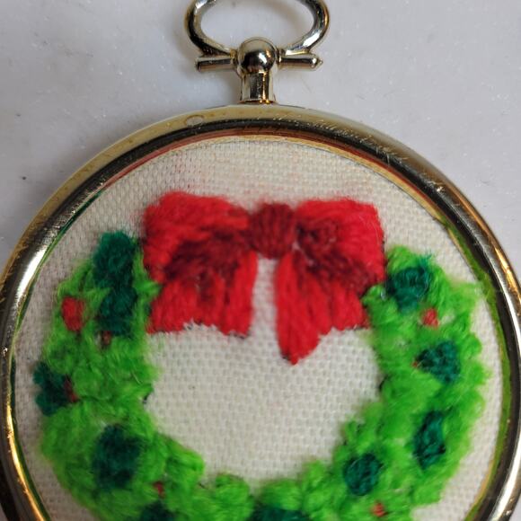 Christmas Wreath Cross Stitch Ornament Tin Punch Handmade Holiday Embroidery - Picture 7 of 13